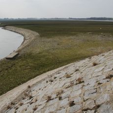 Hochwasserrückhaltebecken Straußfurt