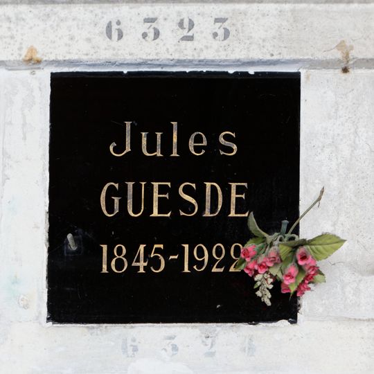 Grave of Guesde