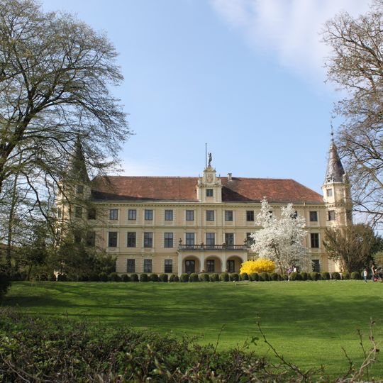 Bildungshaus Schloss Puchberg
