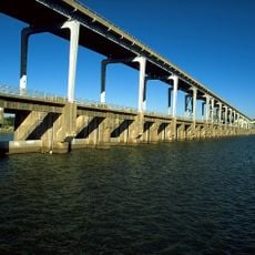 Pickwick Landing Dam