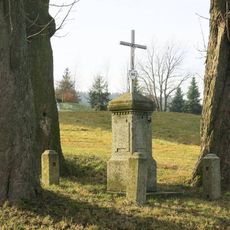 Kříž naproti domu 468 ve Velkém Šenově