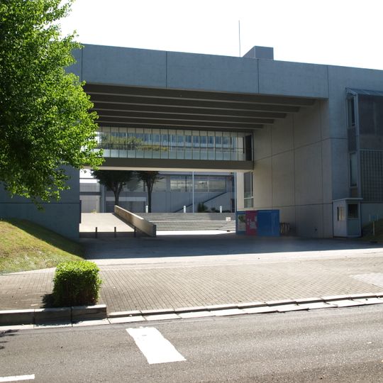 Keio Shonan Fujisawa Junior & Senior High School
