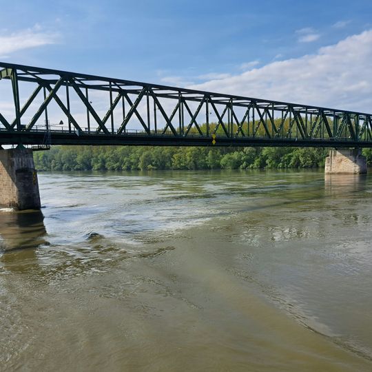 Vámosszabadi bridge