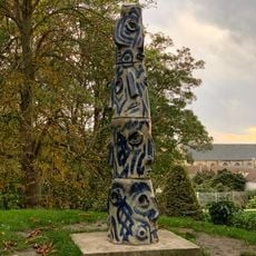 Fontaine totem (bleue)