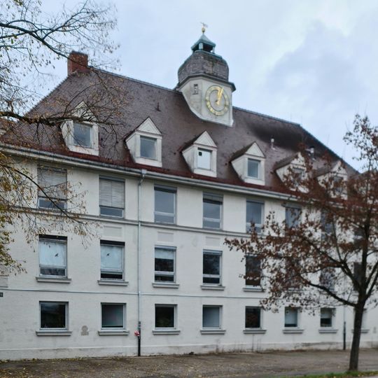 Baudenkmal D-1-84-135-42 in Oberschleißheim im Ortsteil Oberschleißheim
