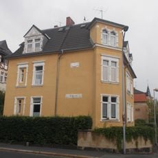 Mietshaus Schillerstraße 12