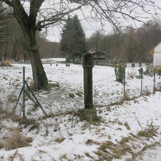 Malá boží muka na rozcestí v Křižatkách