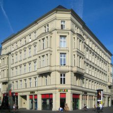 Neue Promenade 3, Große Präsidentenstraße 10, Hackescher Markt 4