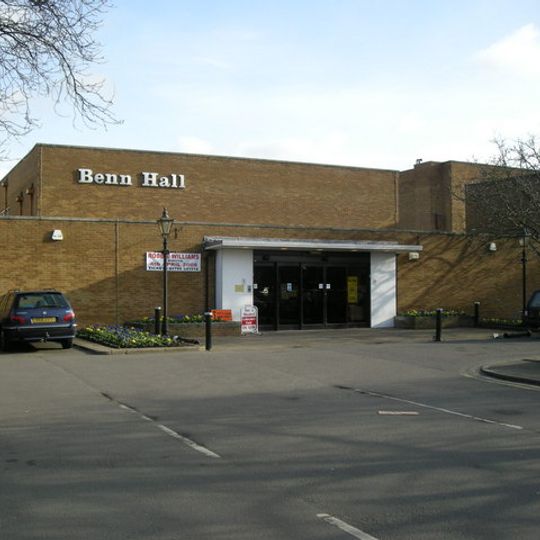 Benn Hall