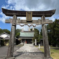 三柱神社