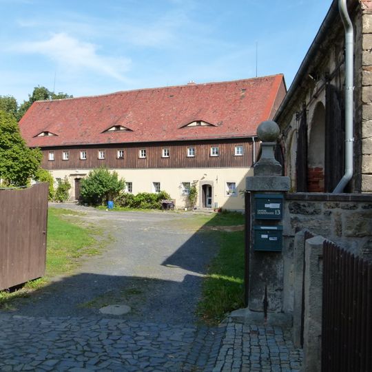 Untere Dorfstraße 13