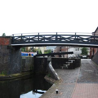 Roving Bridge By Toll House Over Birmingham And Fazeley Canal