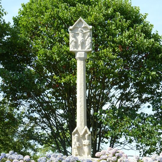 Croix, rue du Prieuré