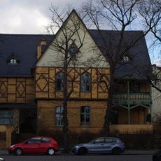 Villa Bella Vista, Kurhaus mit Pferdestall und Einfriedung Sterndamm 88, Heubergerweg 4