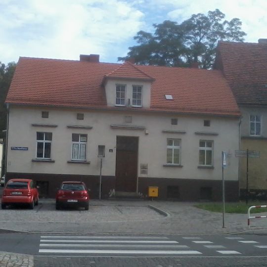 Pl. Niepodległości 4 w Kluczborku