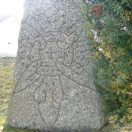 Östergötlands runinskrifter 244