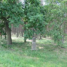 Kříž severozápadně od Potvorova u okraje lesa