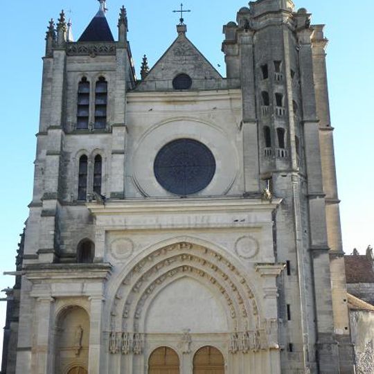 Collégiale Notre-Dame-et-Saint-Loup de Montereau-Fault-Yonne