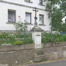 Kříž u domu 20 v Dobrné