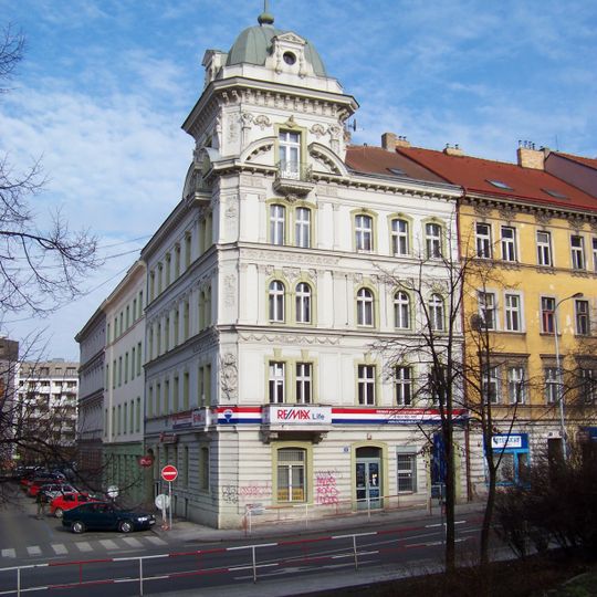 Činžovní dům Sabinova č.p. 111/2