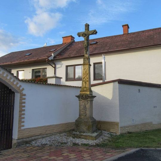 Kříž v Křemačově v části Podolíčko