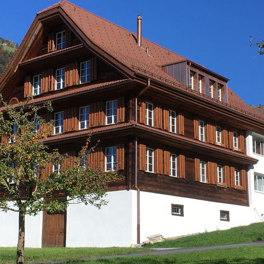 Wohnhaus, Hof
