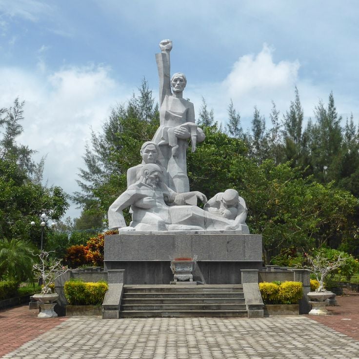 Memorial Son My