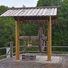 Колодец с воротом (Малые Корелы)