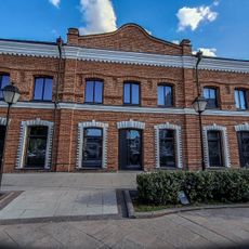 Комплекс из двух зданий (Тюмень)