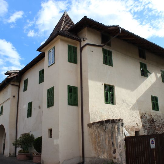 Josef-Innerhofer-Straße 32-34