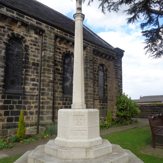 Shadwell War Memorial in St Pauls Churchyard