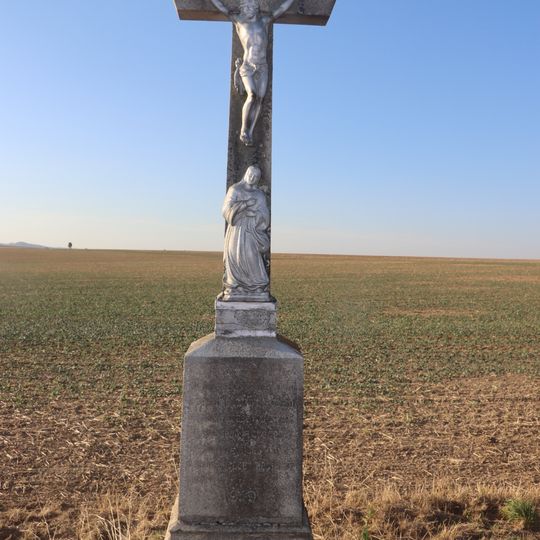 Kříž u silnice u Bohušic