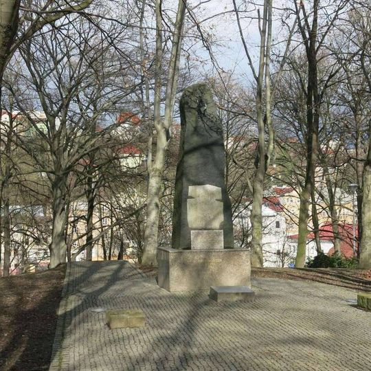 Pomník obětem válek v Městských sadech v Ústí nad Labem