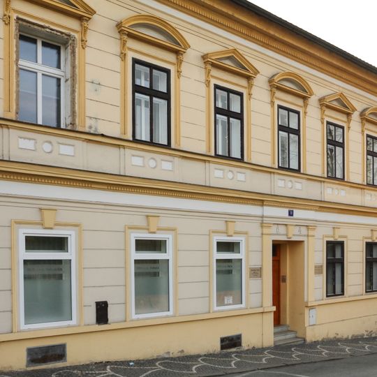 Dům, Roudnice nad Labem, Řipská č.p. 11