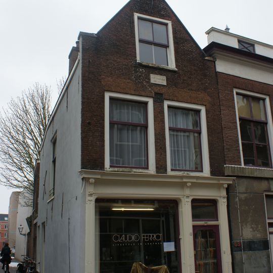 Hogewoerd 63, Leiden