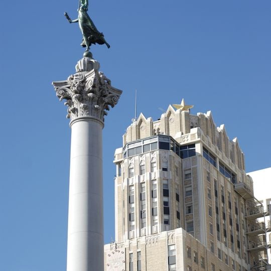 Dewey Monument