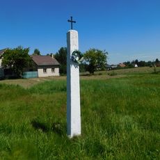 Kříž u silnice na Křepiny v Dolním Městě