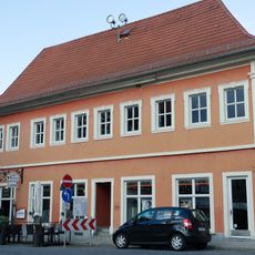 Wohn- und Geschäftshaus