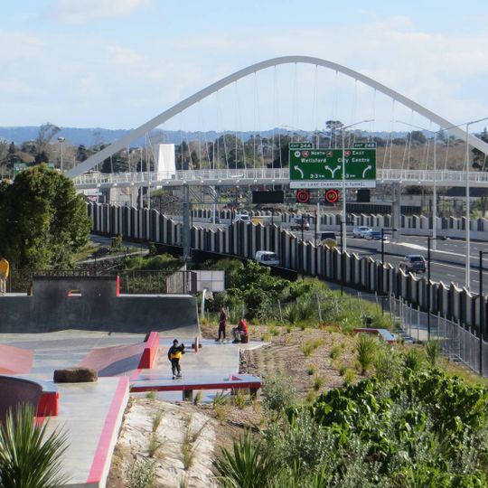 Te Whitinga Footbridge
