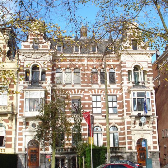 Dubbel herenhuis in Neo-Renaissancestijl