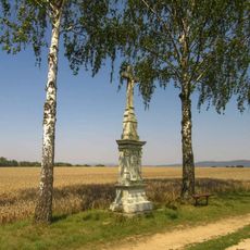 Kříž u Strukova vedle polní cesty