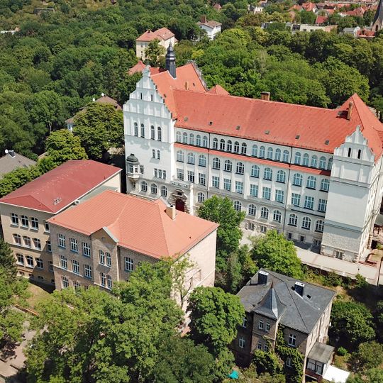 Schulgebäude Friedenstraße 33, 36