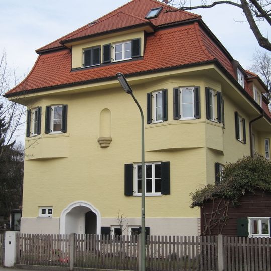 Doppelhaus mit Paosostraße 14