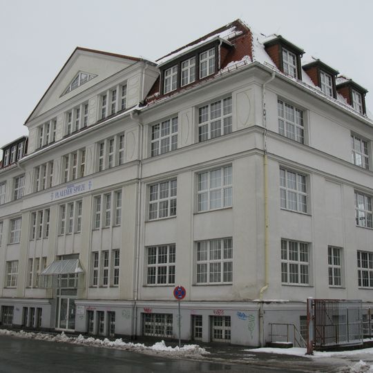 Vogtländische Spitzenweberei AG ; VEB Plauener Spitze ; Plauener Spitze GmbH Haselbrunn