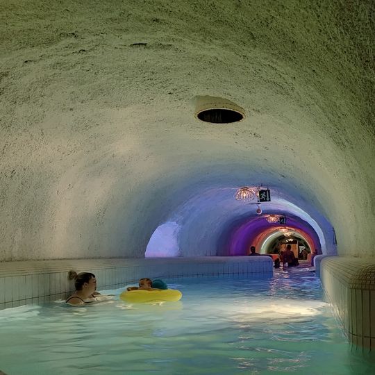 Cascade Barlangfürdő