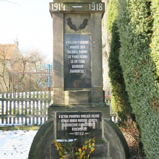 Pomník padlým v Chrášťanech