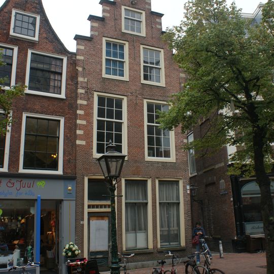 Lange Mare 110, Leiden