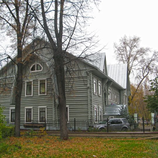 Улица Сокольнический Вал 52, Дом причта храма Воскресения Словущего у Сокольнической заставы