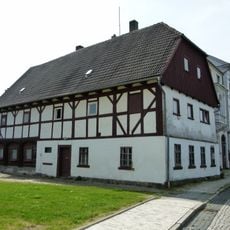 Ernst-Thälmann-Platz 3