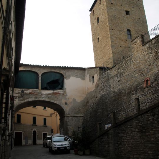 Portico e San Benedetto